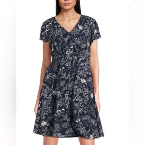Time & Tru NWT navy floral dress, medium 🔵